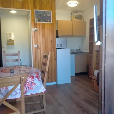 Apartment Champerouze 127 *